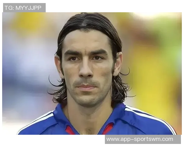 一分钟带你认识一位足球传奇球星的成长与辉煌历程 一分钟带你认识一位足球传奇球星的成长与辉煌历程